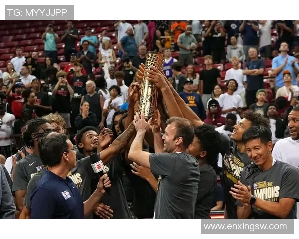 2017年NBA总决赛火箭对骑士精彩录像回放与赛后分析