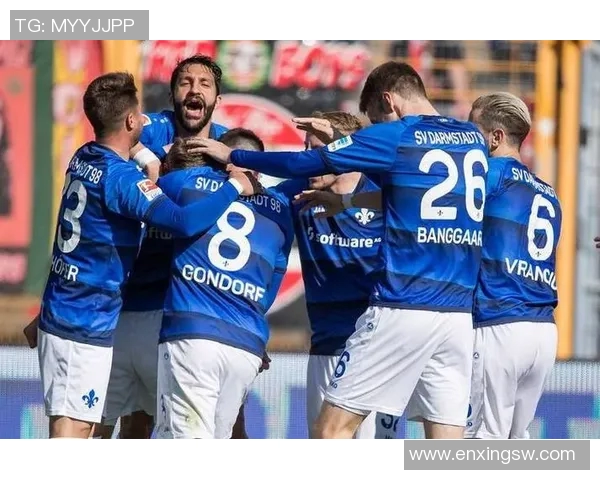 埃弗顿迎战鲁森比洛克期待一场精彩的足球对决与激情碰撞