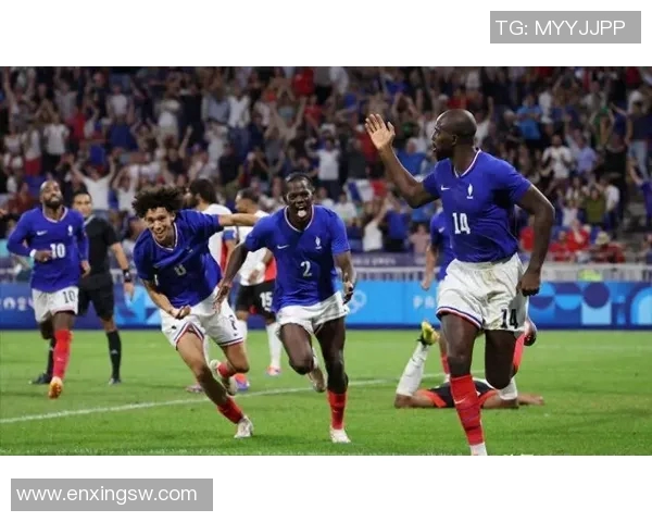 法国与中国足球队的对决:历史交锋与未来展望分析 法国与中国足球队的对决:历史交锋与未来展望分析