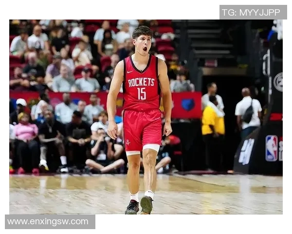 火箭队与灰熊队激战正酣NBA直播精彩瞬间回顾与分析 火箭队与灰熊队激战正酣NBA直播精彩瞬间回顾与分析